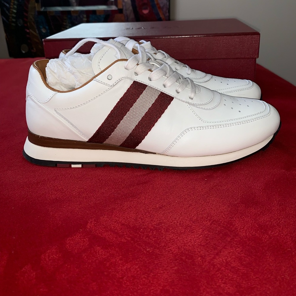 Bally runners